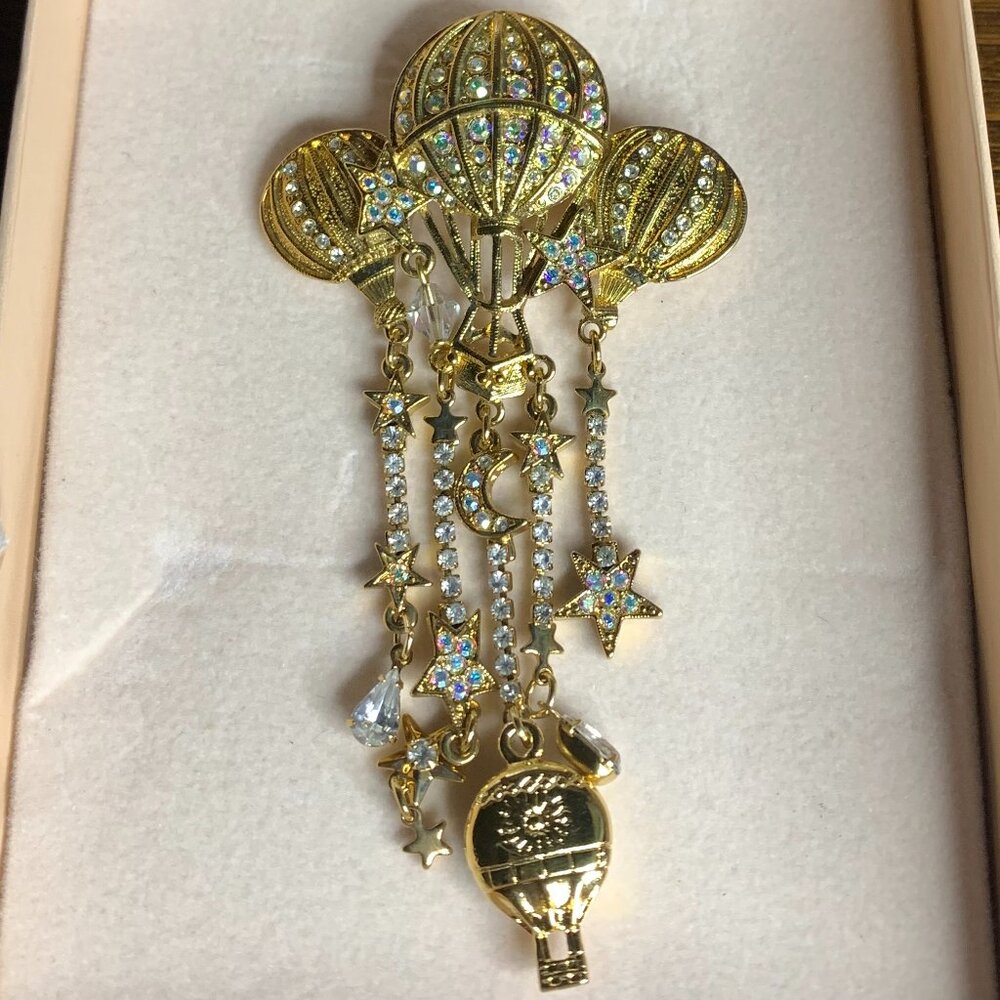 Kirks Folly Hot Air Balloon Brooch